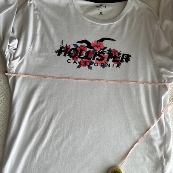 💥💥Hollister XL White Floral Long Sleeved Tee - Picture 7 of 12